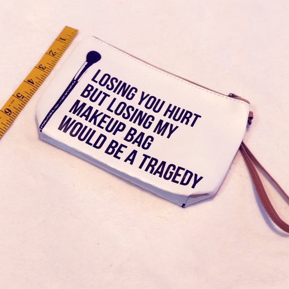 Cosmetic Case - Picture 3 of 9